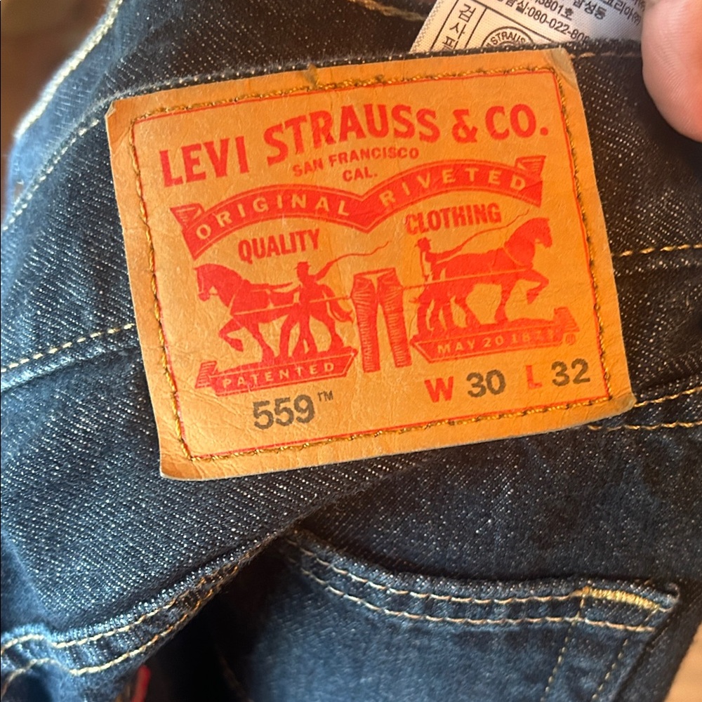Levi's Men's Relaxed Jeans - Dark Blue - Picture 2 of 6